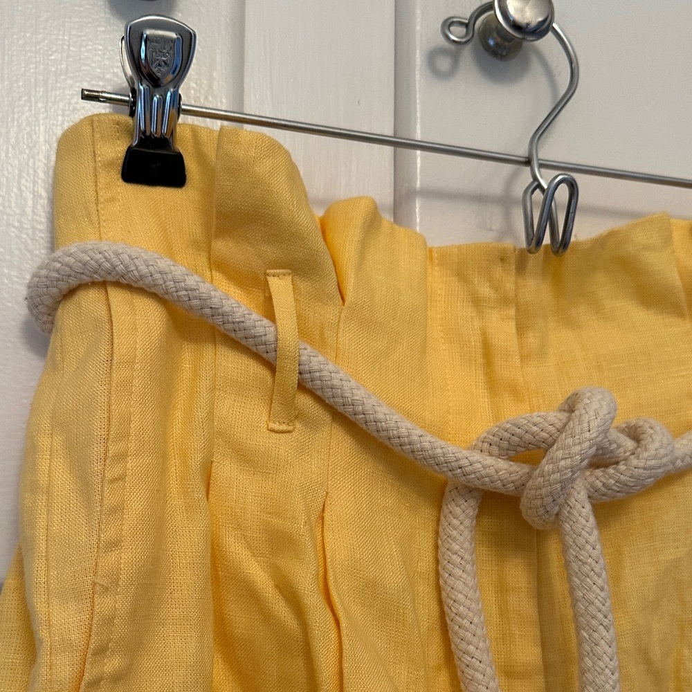 NEW Summer Away High Waisted Pleated Shorts (Part of Set) - Picture 3 of 6